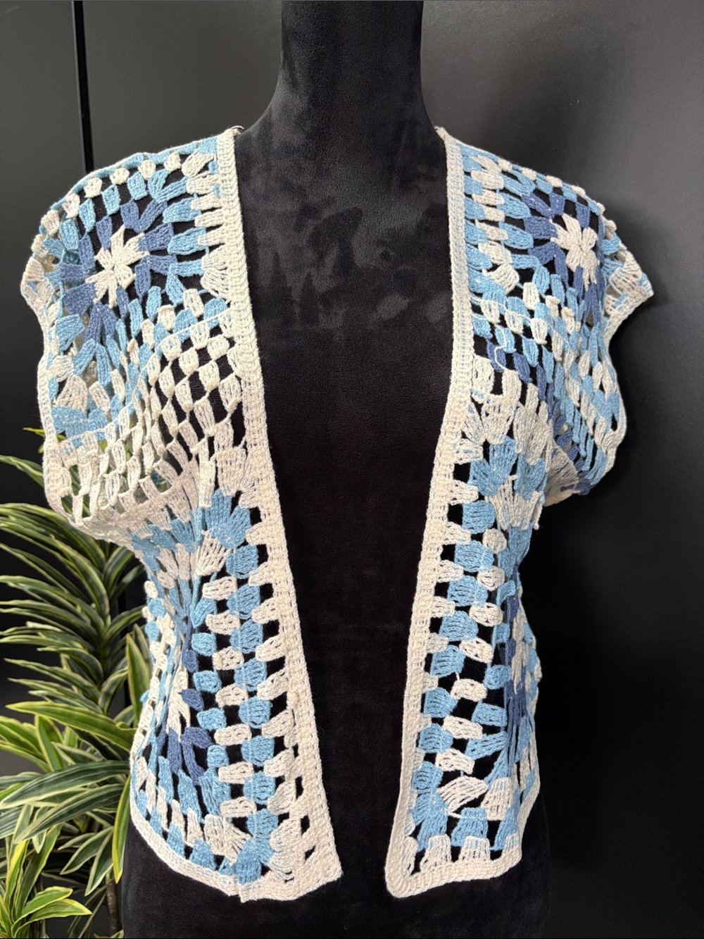 Dream Kiss Granny Crochete Crop cardigan, cover-up sweater,trendy